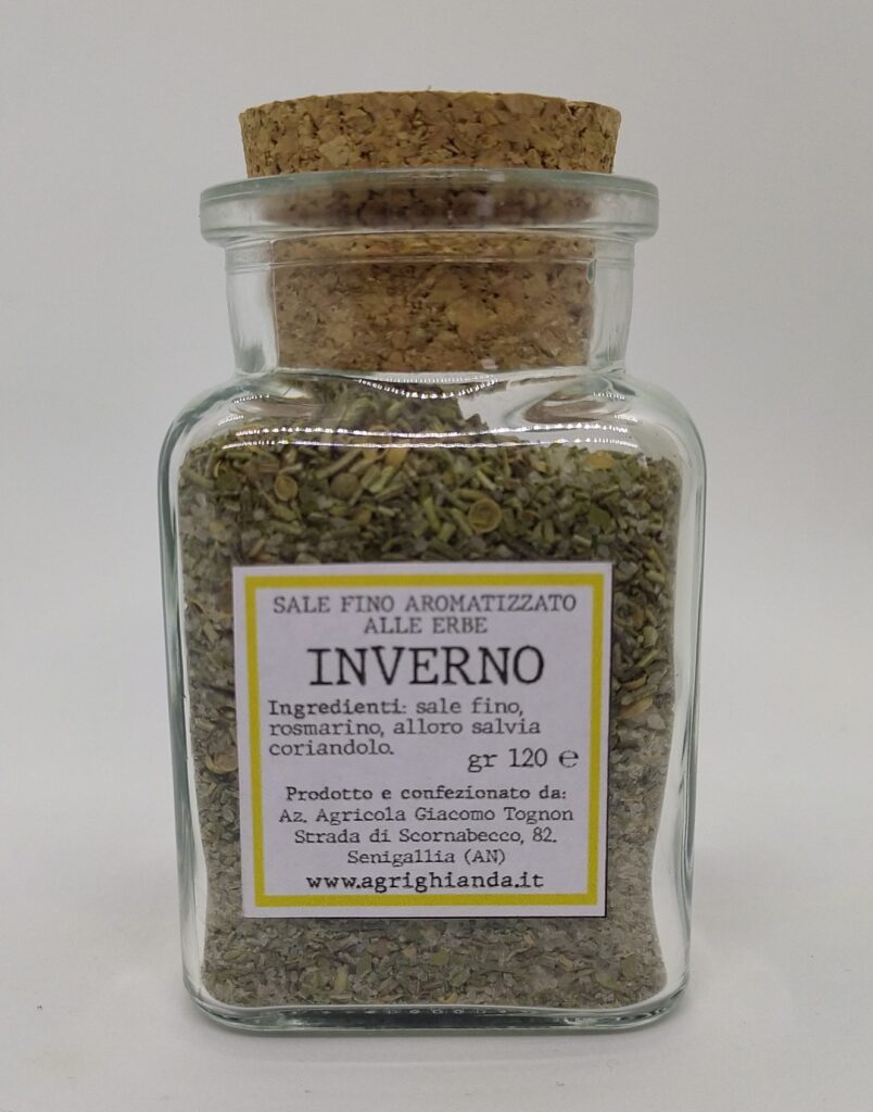 erbe aromatiche e sale, insaporitore